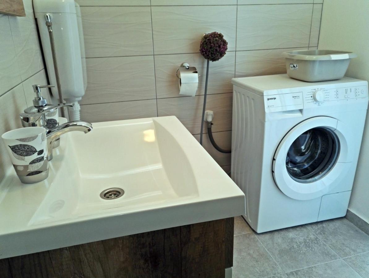 زادار Sea View Studio - Apartment المظهر الخارجي الصورة